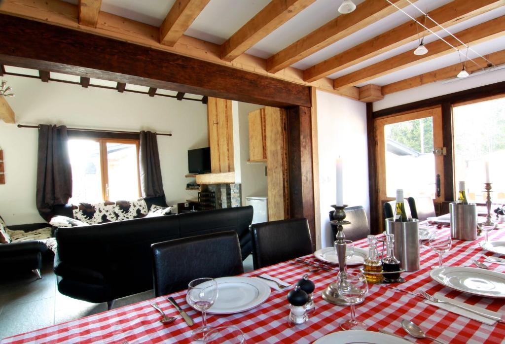 Mont Blanc Spa Chalet Bnb Chamonix Exterior foto